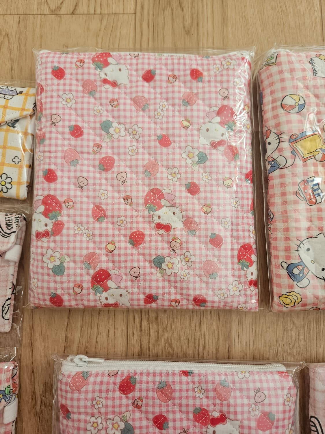 수제파우치 (키티,리락쿠마) 상품이미지5