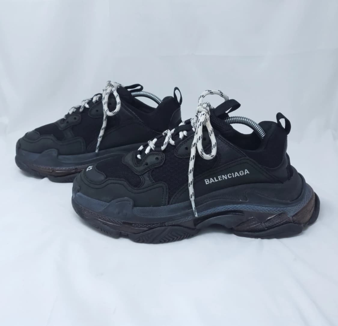 발렌시아가 트리플 블랙 스니커즈 275 상품이미지4