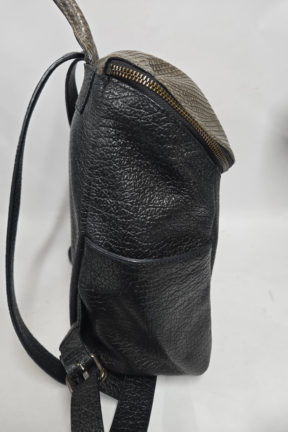 앤클라인 가죽 블랙 백팩 상품이미지3