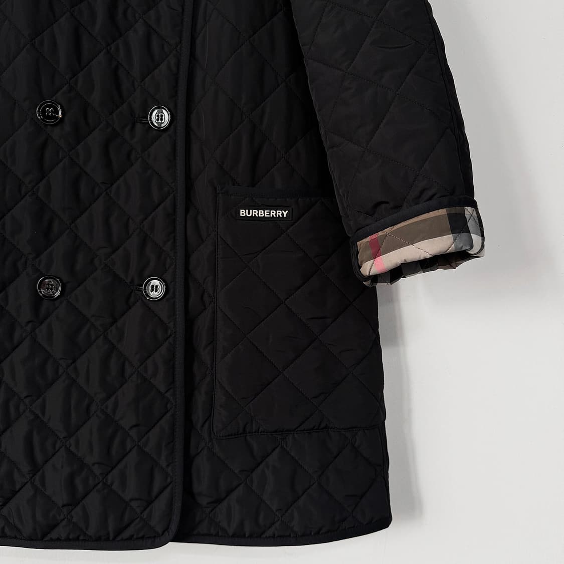 버버리 타이팅 다이아몬트 퀼팅 코트 상품이미지6