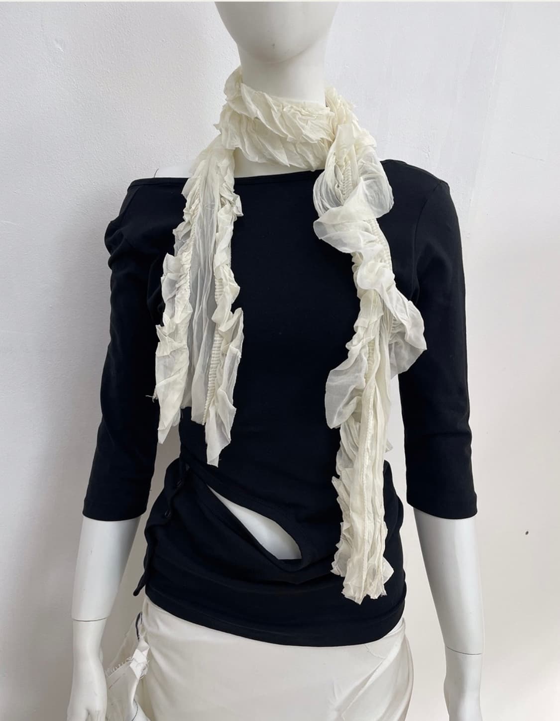 싹 sakk) Movement body top in black 상품이미지1