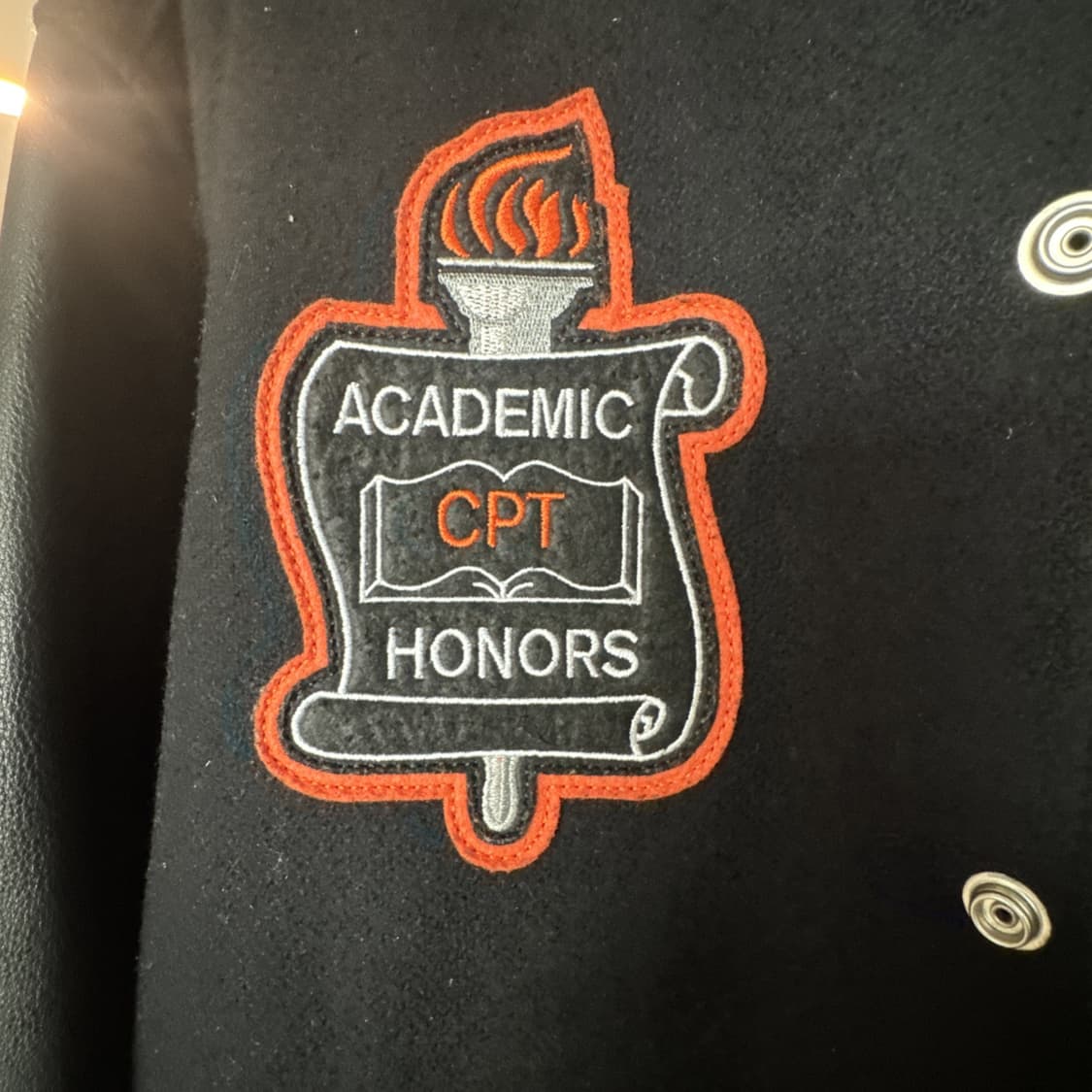 슈프림 팀 S 바시티 자켓 블랙 상품이미지3