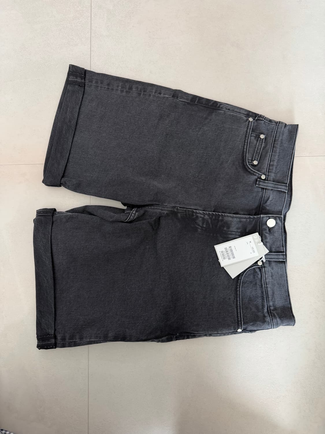 cos 코스 흑청반바지  새상품 size 31 상품이미지1