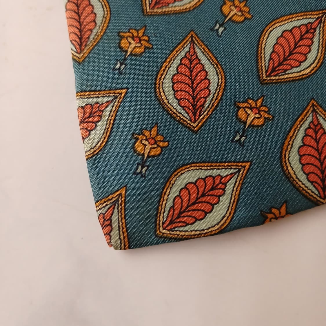 발망 실크 그린 패턴 넥타이 9.7cm B등급 A19502
 상품이미지10