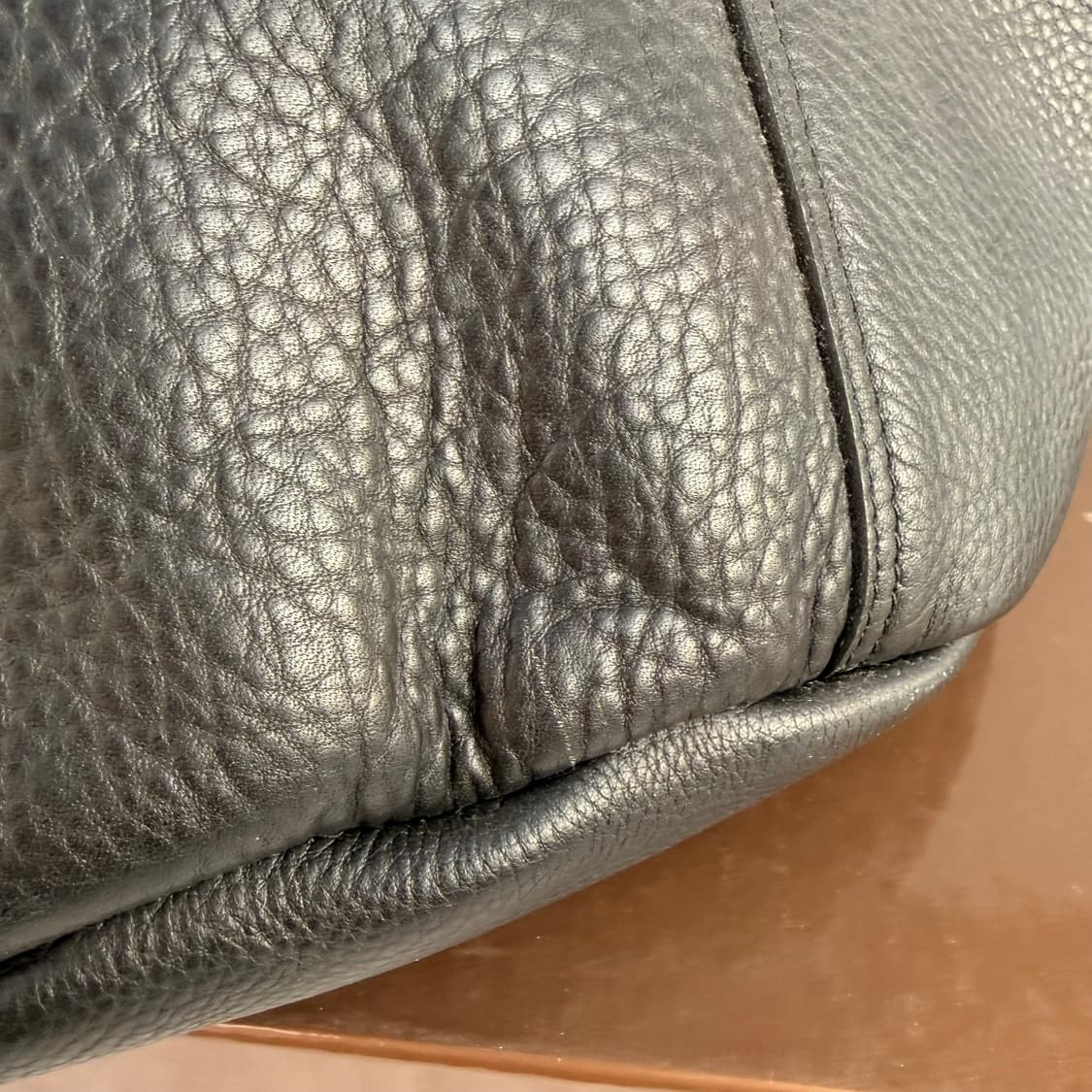 꼼데가르송 레더 실린더 토트백 상품이미지6