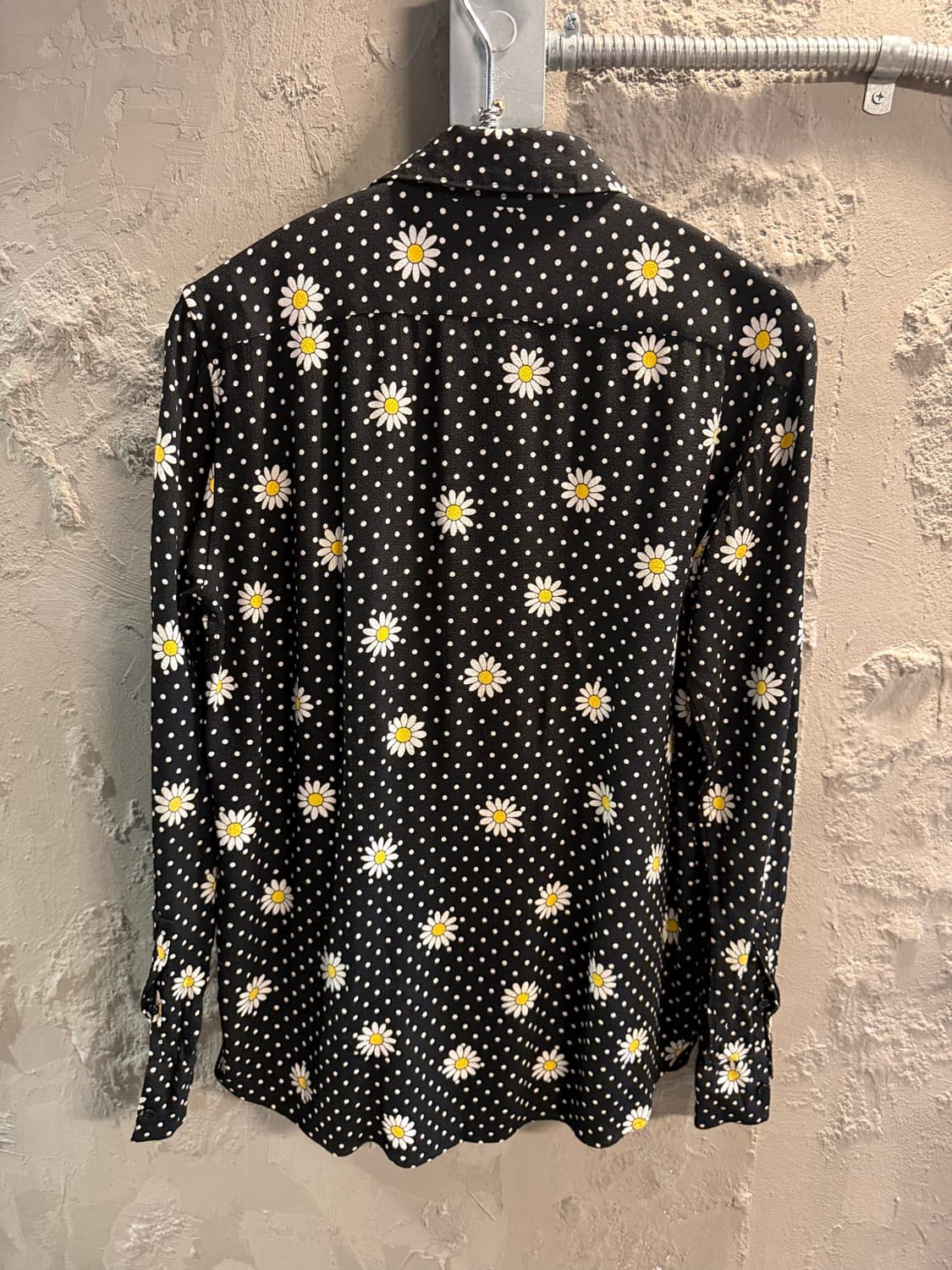 생로랑 SAINT LAURENT 데이지 도트 비스코스 셔츠 블랙 상품이미지8