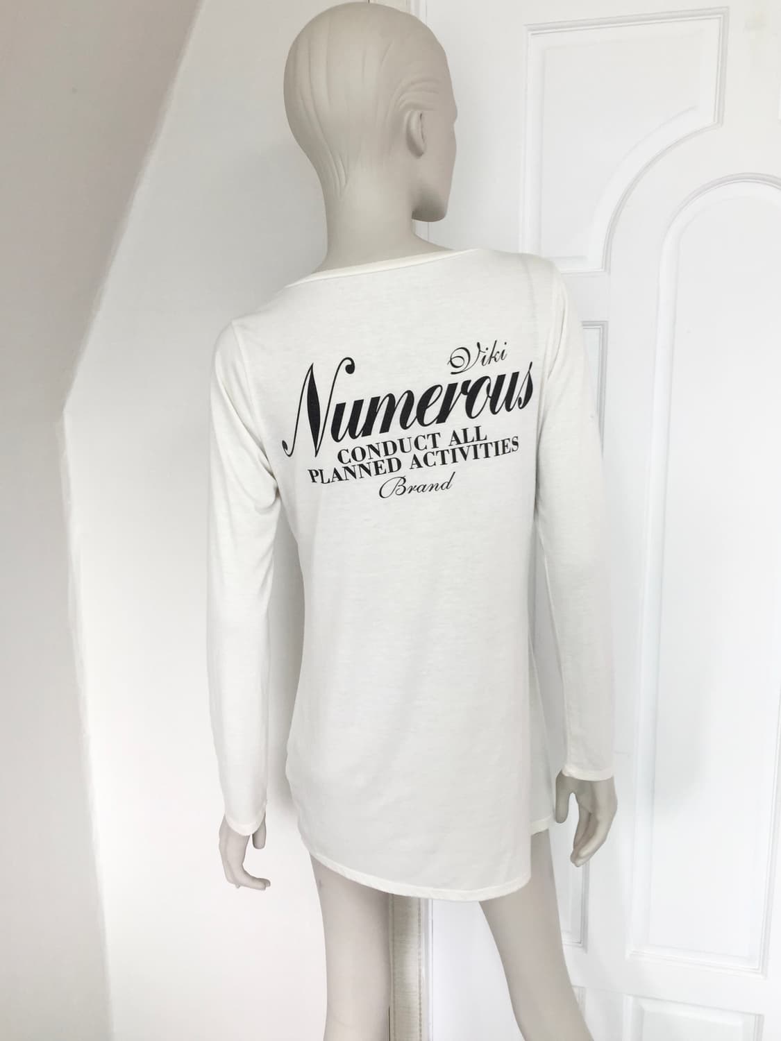 Women’s Graphic Lettering Long Sleeve  상품이미지6
