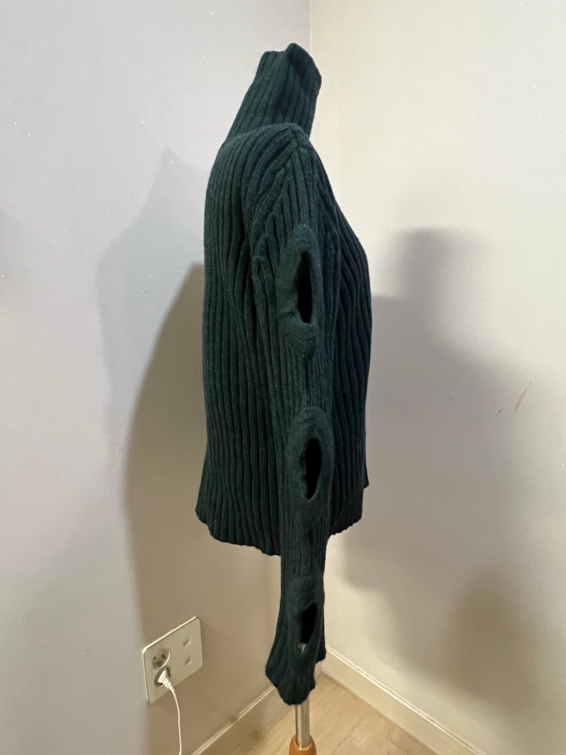 Jwanderson jw앤더슨 멜란지 딥그린 스웨터  상품이미지2