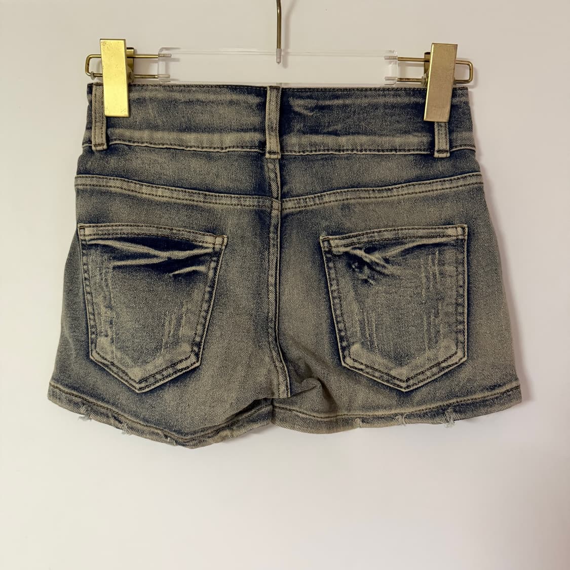 새상품 여자 스터드 데님 숏팬츠 S 상품이미지5