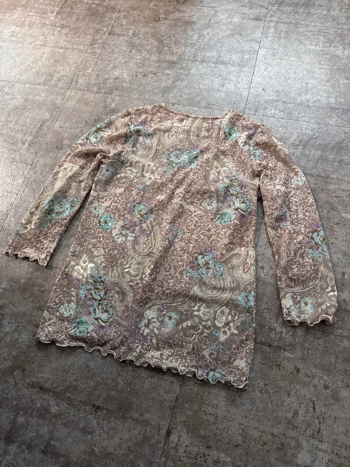 케티 셔링 리본 넥 페이즐리 패턴 블라우스 상품이미지7