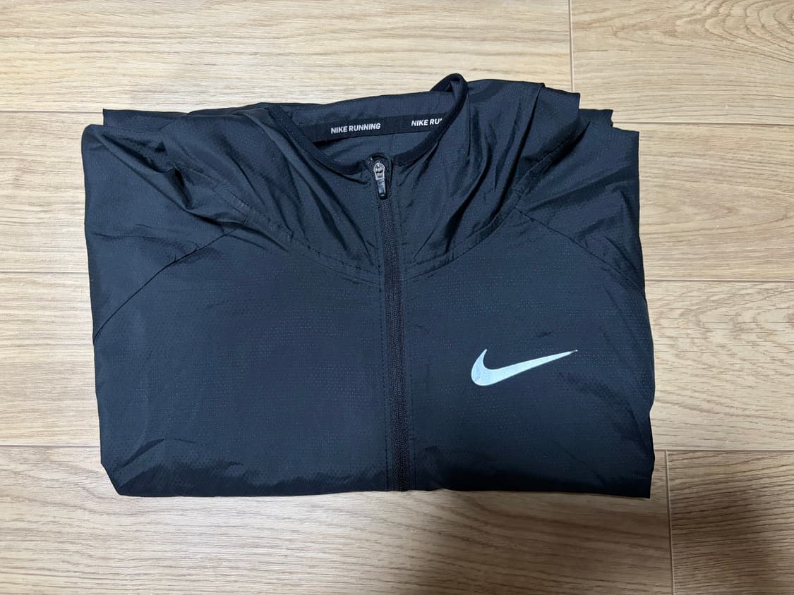 나이키 러닝 블랙 바람막이 상품이미지3