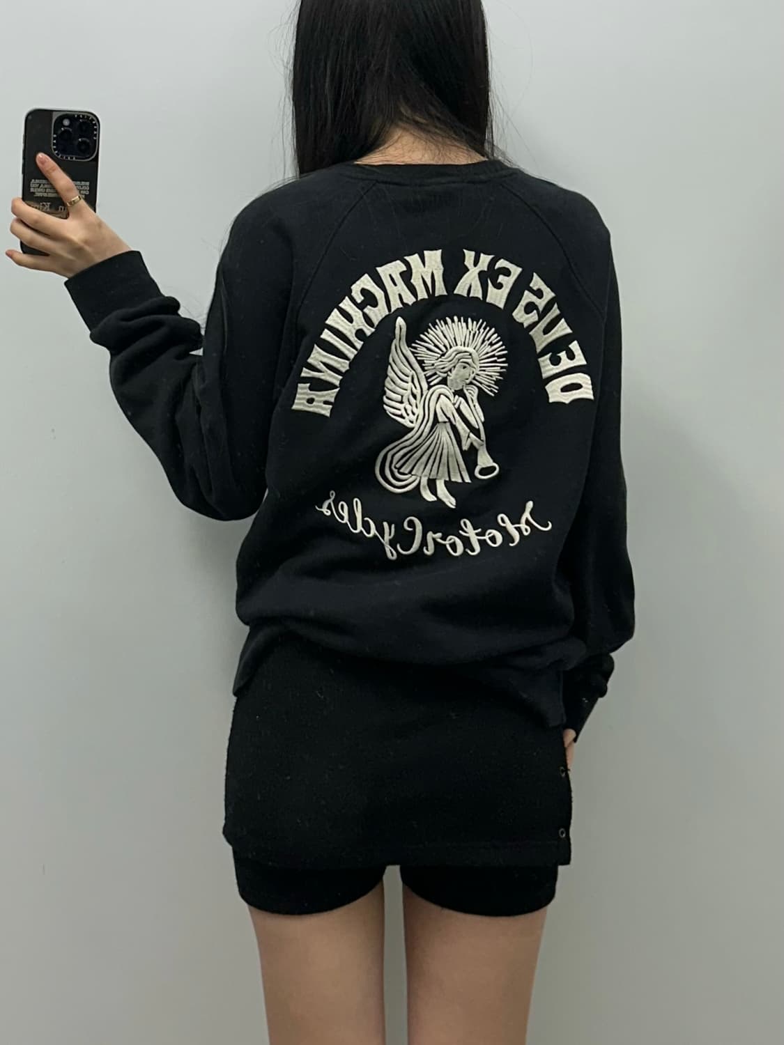 데우스 데빌 빅로고 블랙 맨투맨 상품이미지2