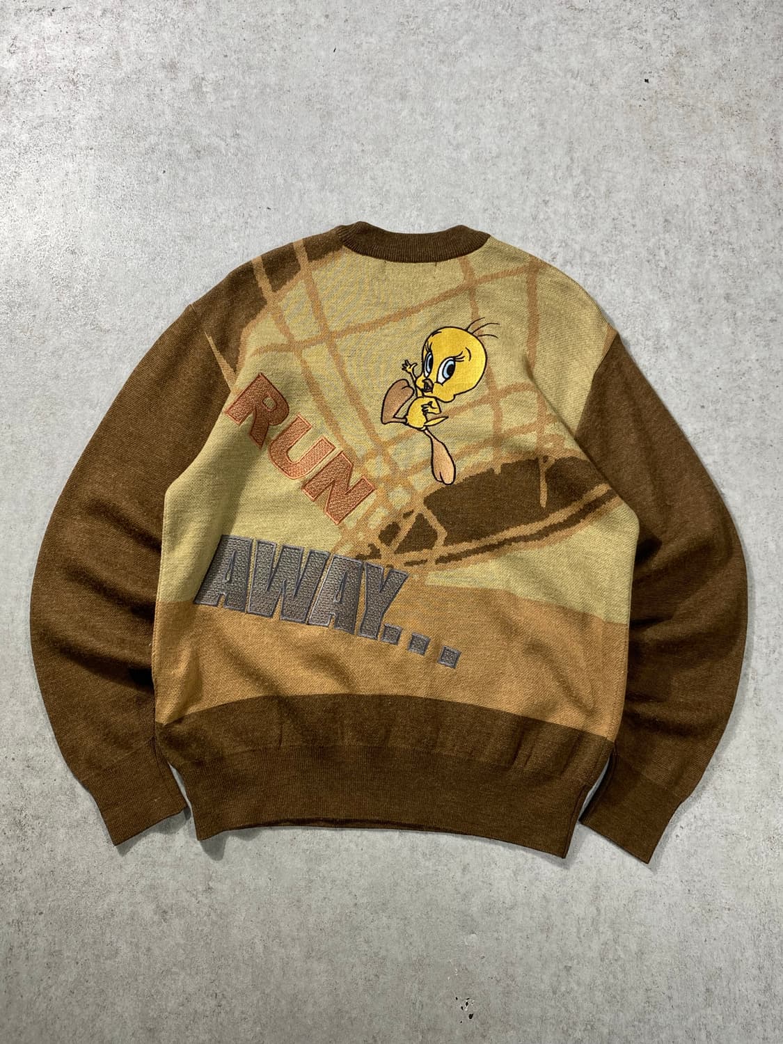 [50] BOLL RAUSE 루니툰즈 자수 브라운 울 니트 상품이미지1