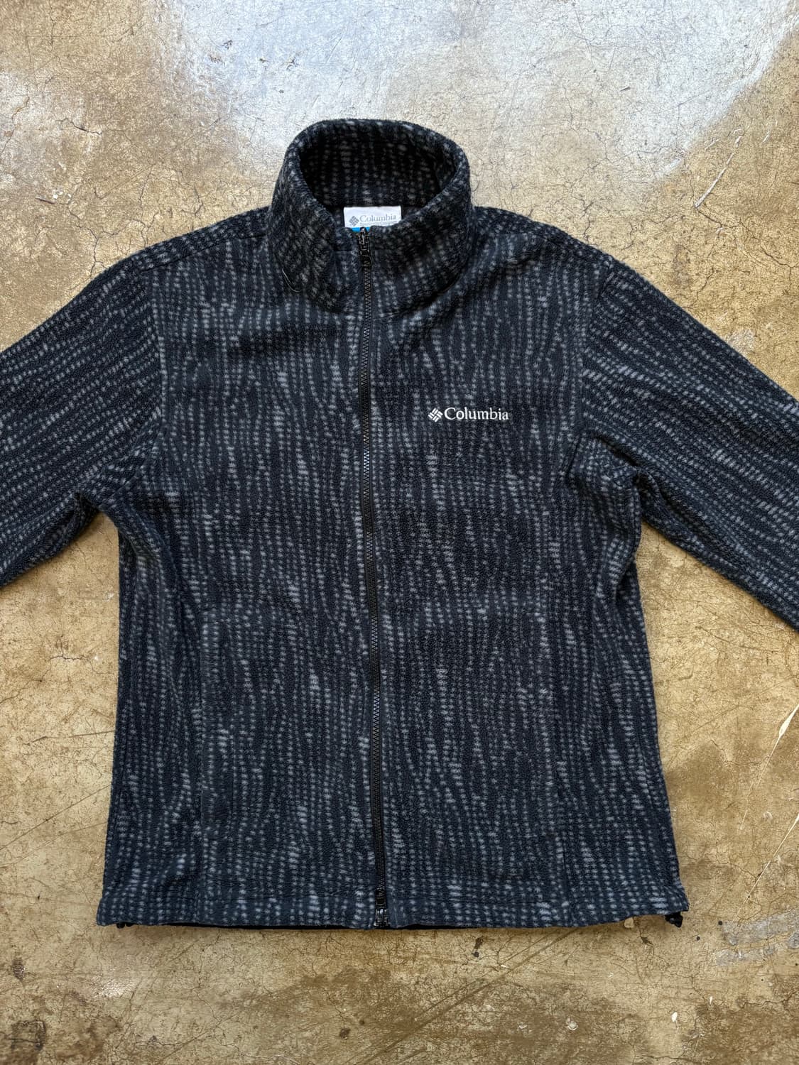 컬럼비아 희귀 패턴 차콜 플리스 상품이미지2