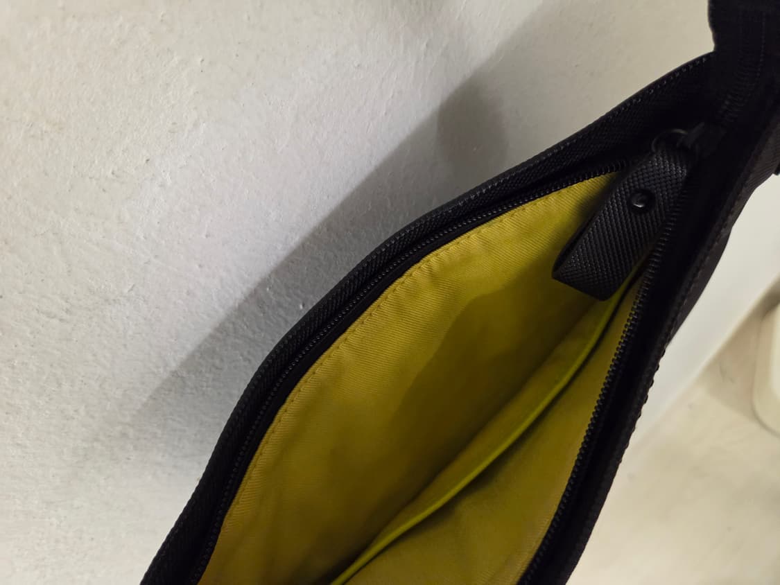 라코스테 블랙 크로스백 상품이미지3