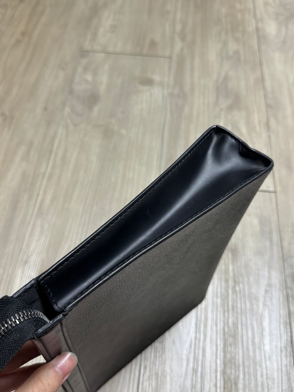 루이비통 포쉐트 보야주 클러치 mm 상품이미지5