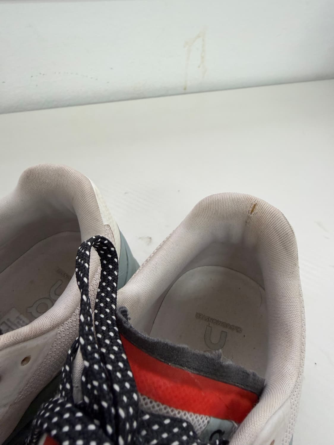 정품) ON 온 러닝 클라우드몬스터 250 상품이미지8