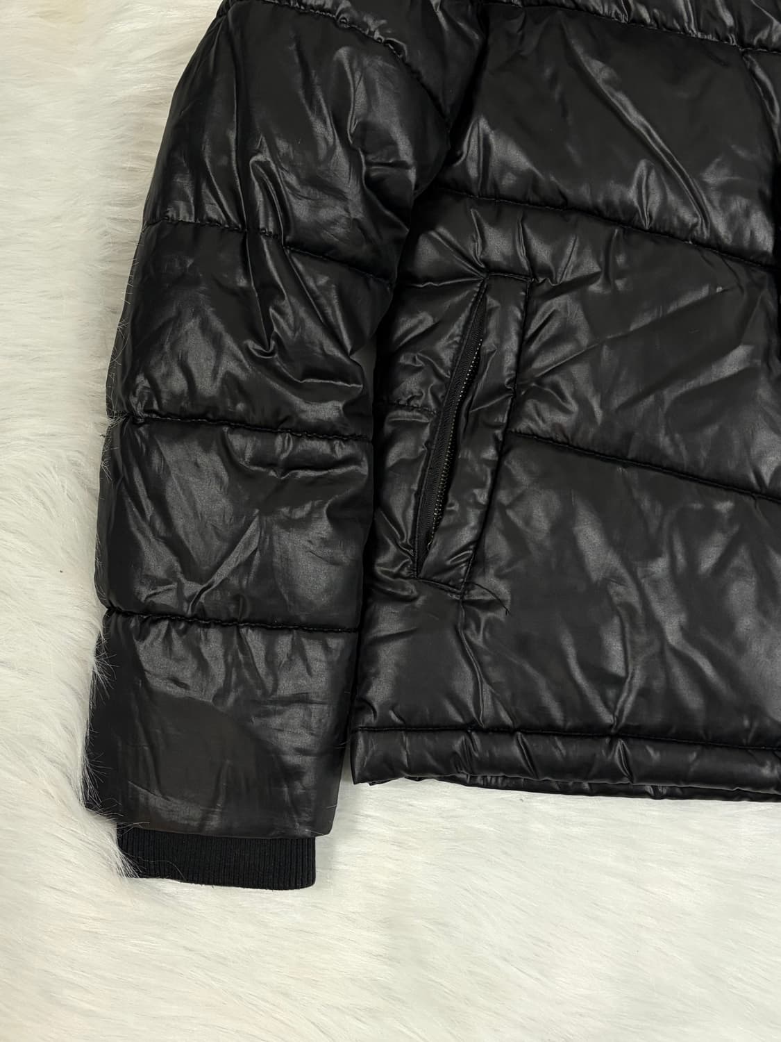 00s 하이넥 유광 패딩 락시크 펑크 오피움 y2k 상품이미지3