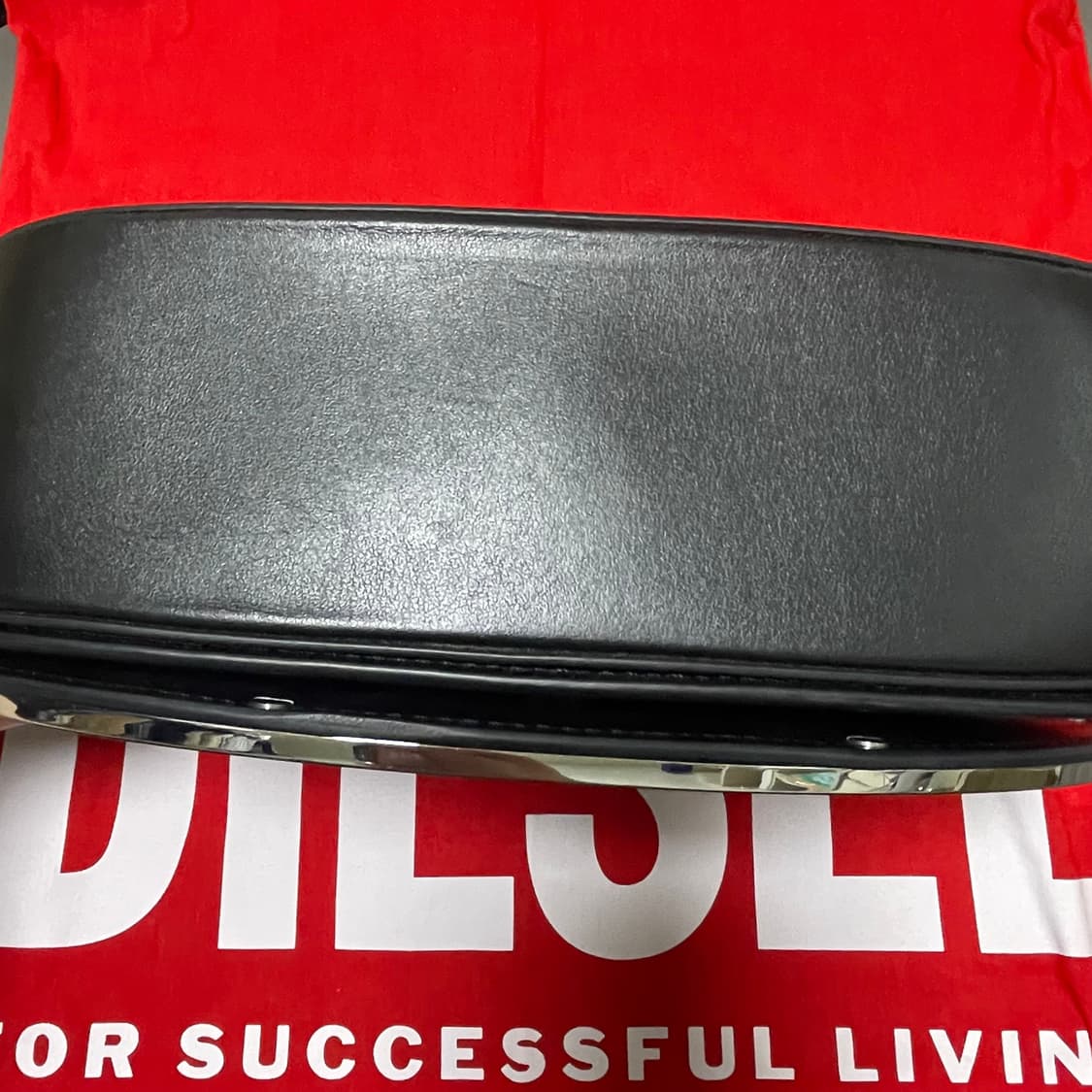 디젤 1DR 미디엄 숄더백 상품이미지4