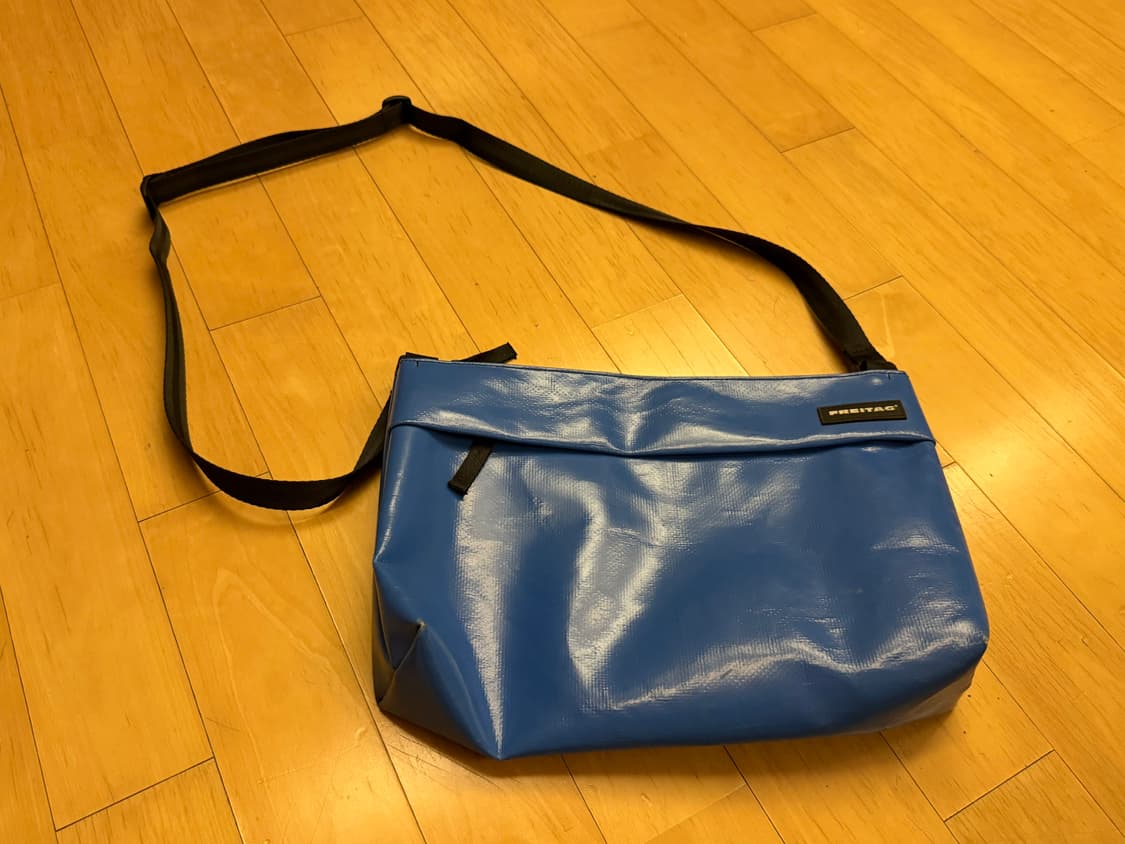 [프라이탁] 루 숄더백 (올블루!) 상품이미지1