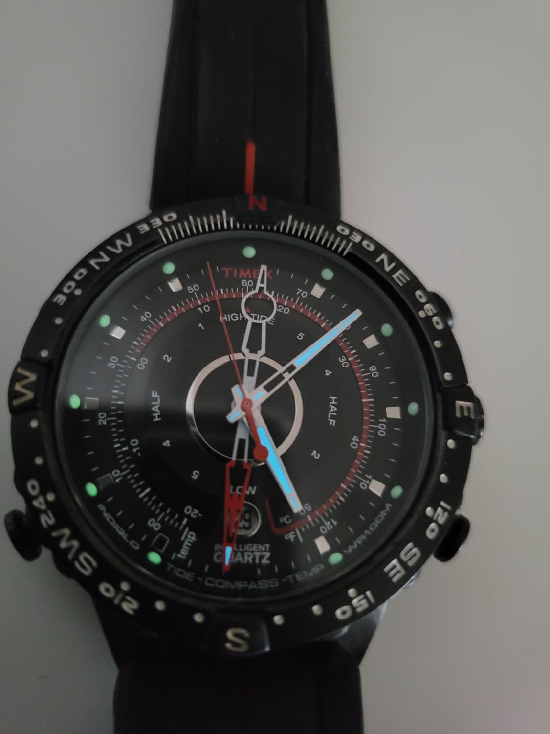 당신의 모험을 함께할 완벽한 동반자, 타이맥스 '해운대 시계' (T2N7 상품이미지2