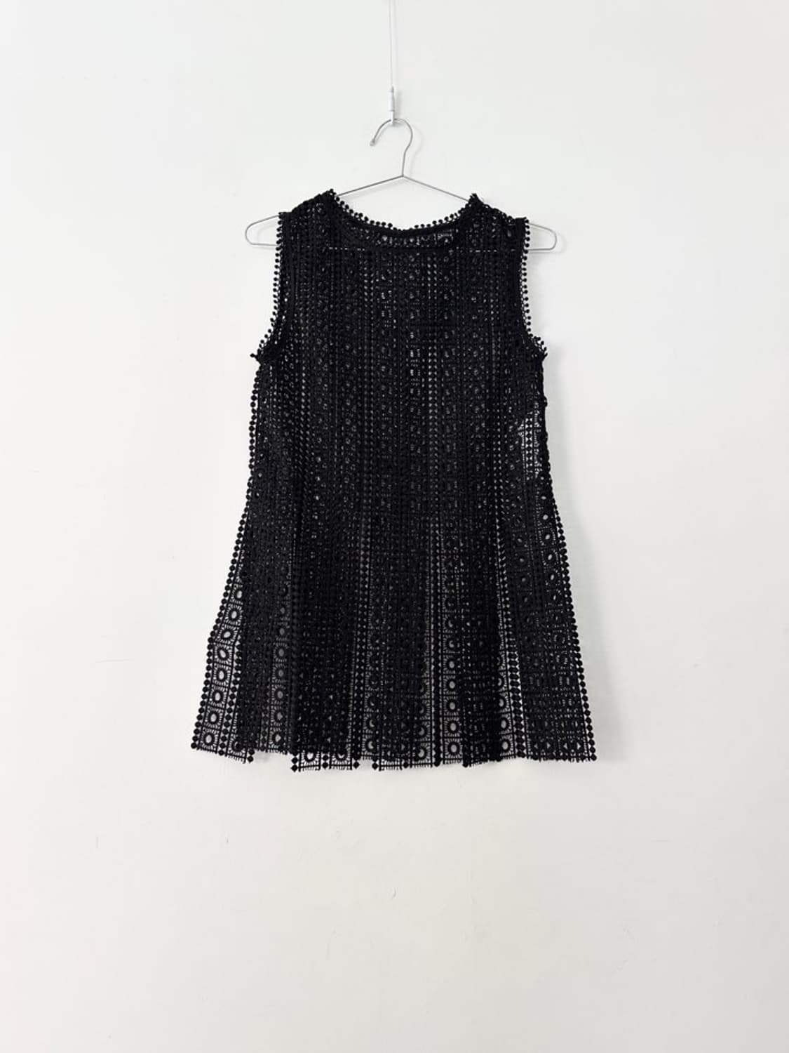 Layer punching sleeveless top / black 상품이미지1