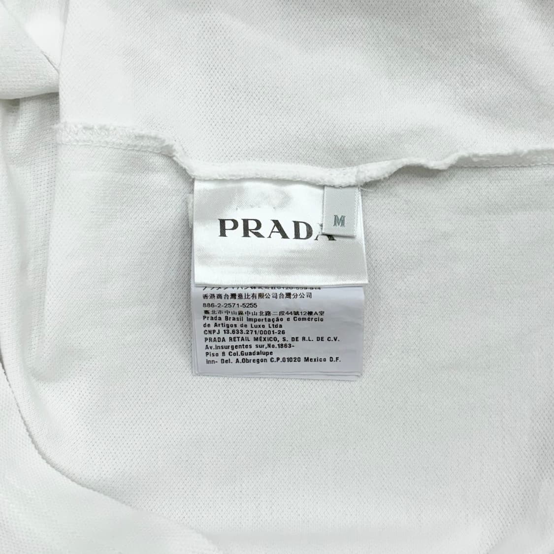 프라다 화이트 반팔 카라티 티셔츠 (M) 상품이미지4