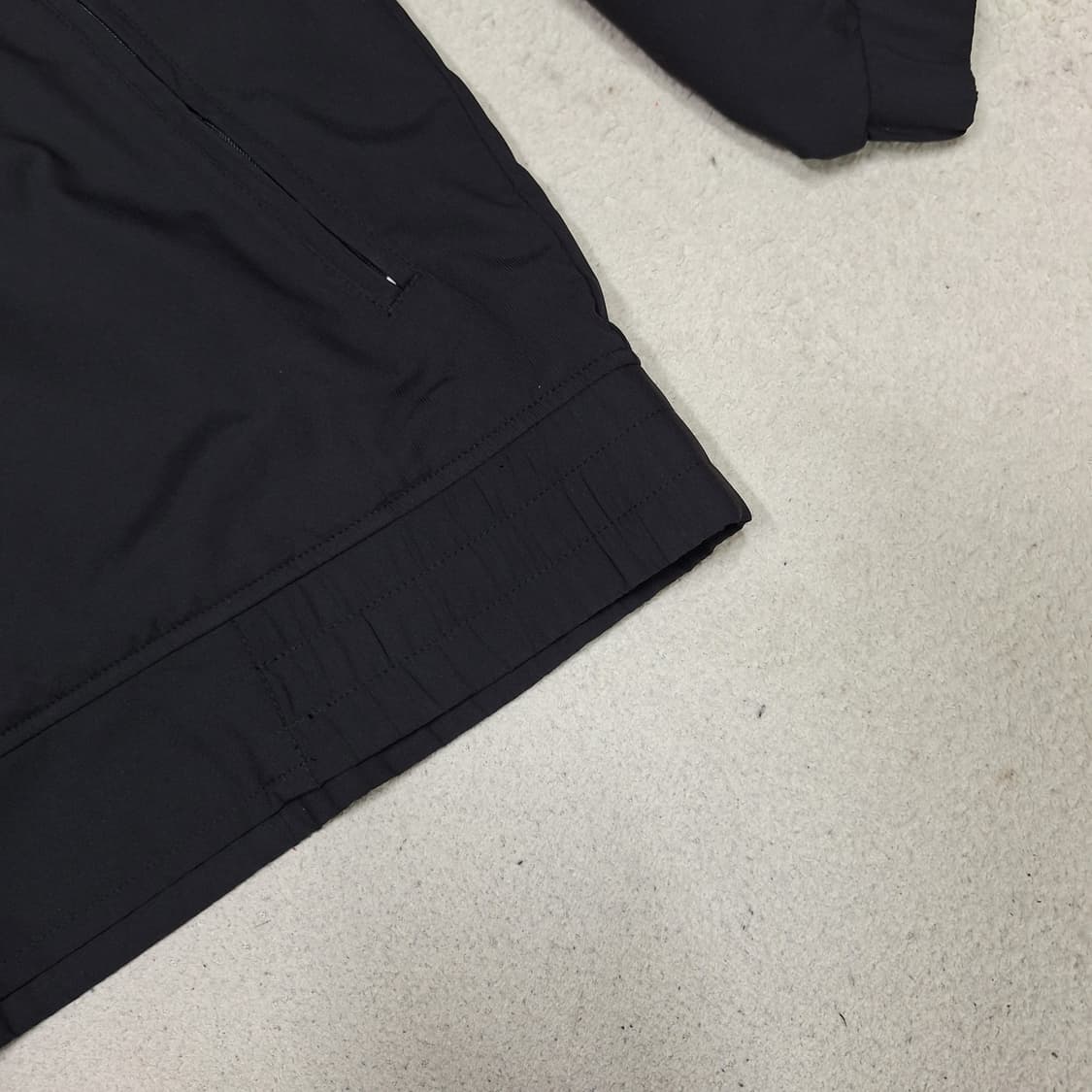 아디다스 기모안감 바람막이M 상품이미지5