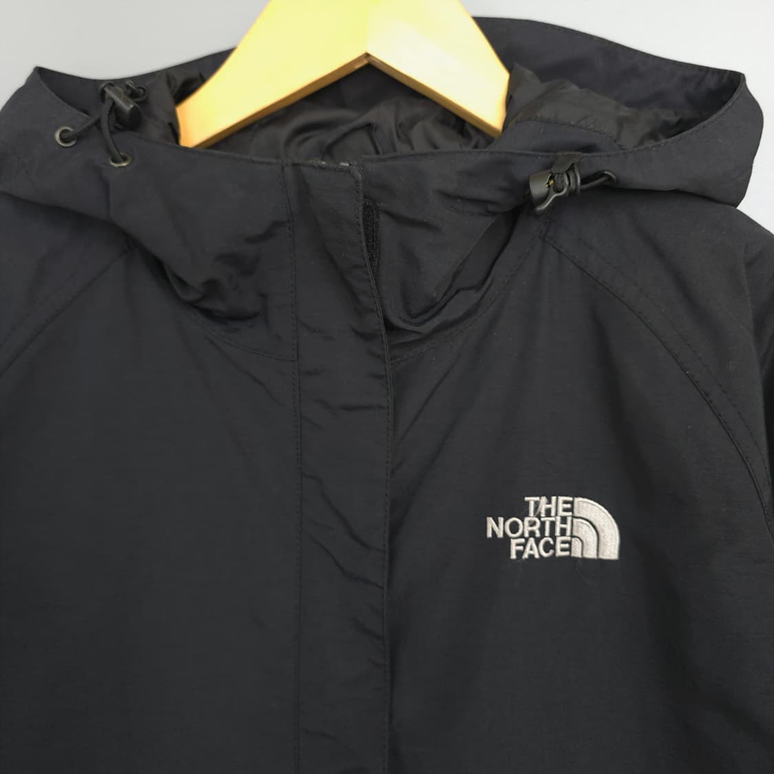 노스페이스 THE NORTH FACE 블랙 바람막이 자켓 85 상품이미지2