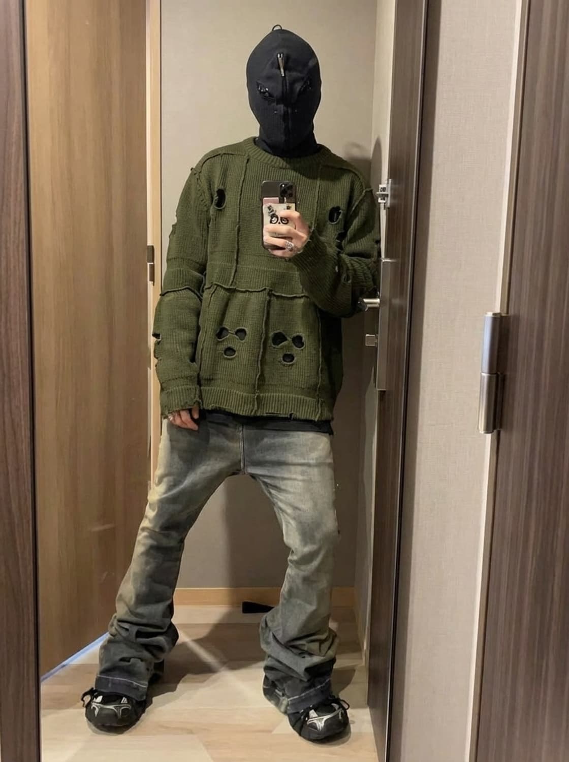 (마지막 할인  )  베트멍 바라클라바 니트 카키 상품이미지1