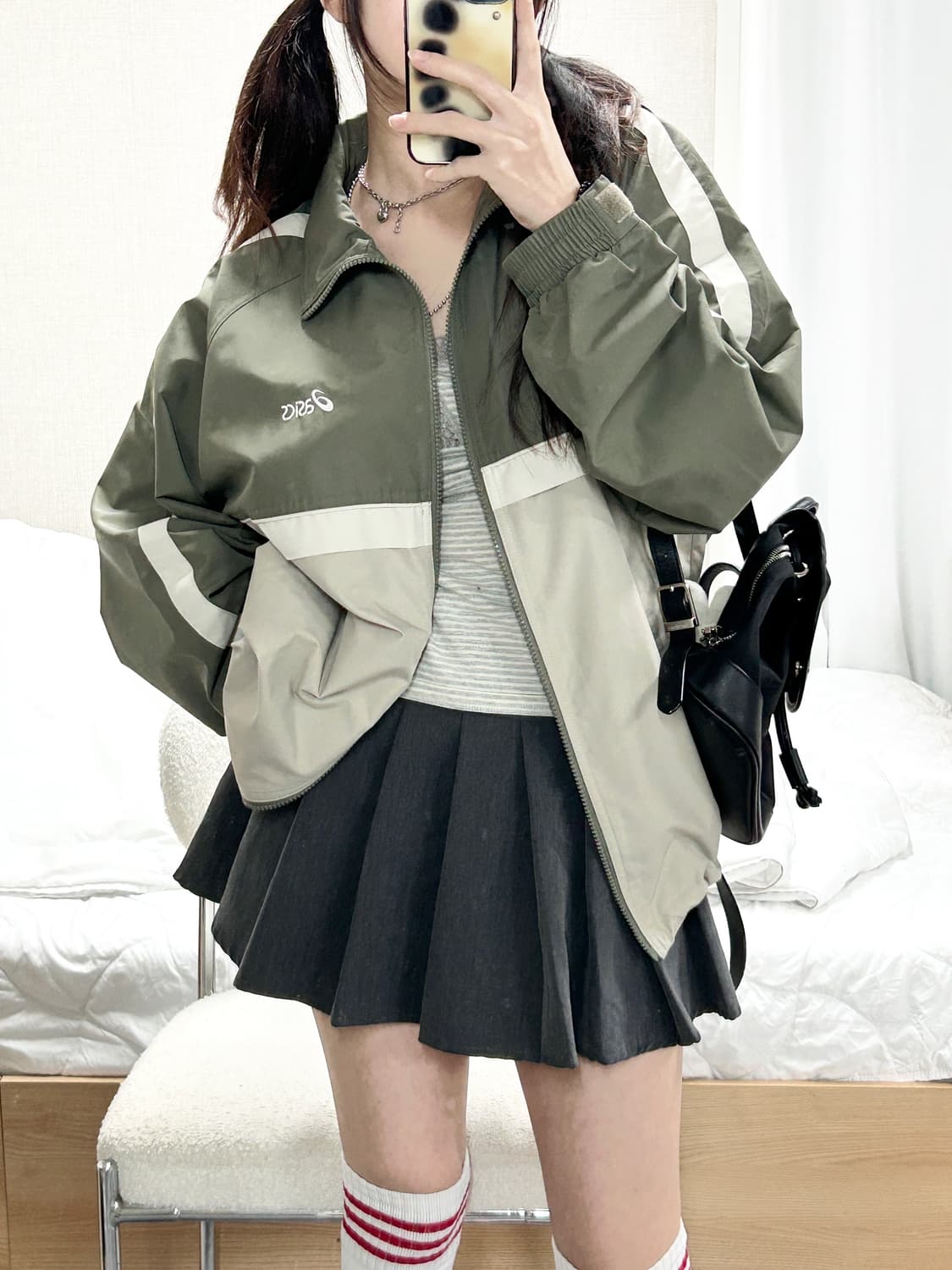 아식스 자수로고 카키배색 바람막이 상품이미지1