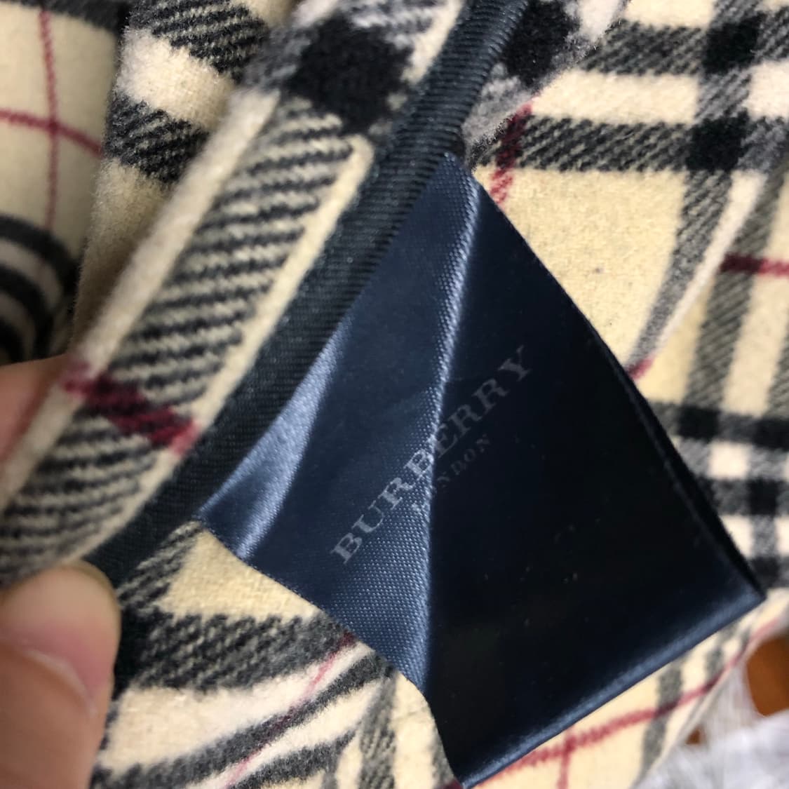 버버리 모직 체크 코트 프리미엄 버버리런던 떡볶이코트 상품이미지7