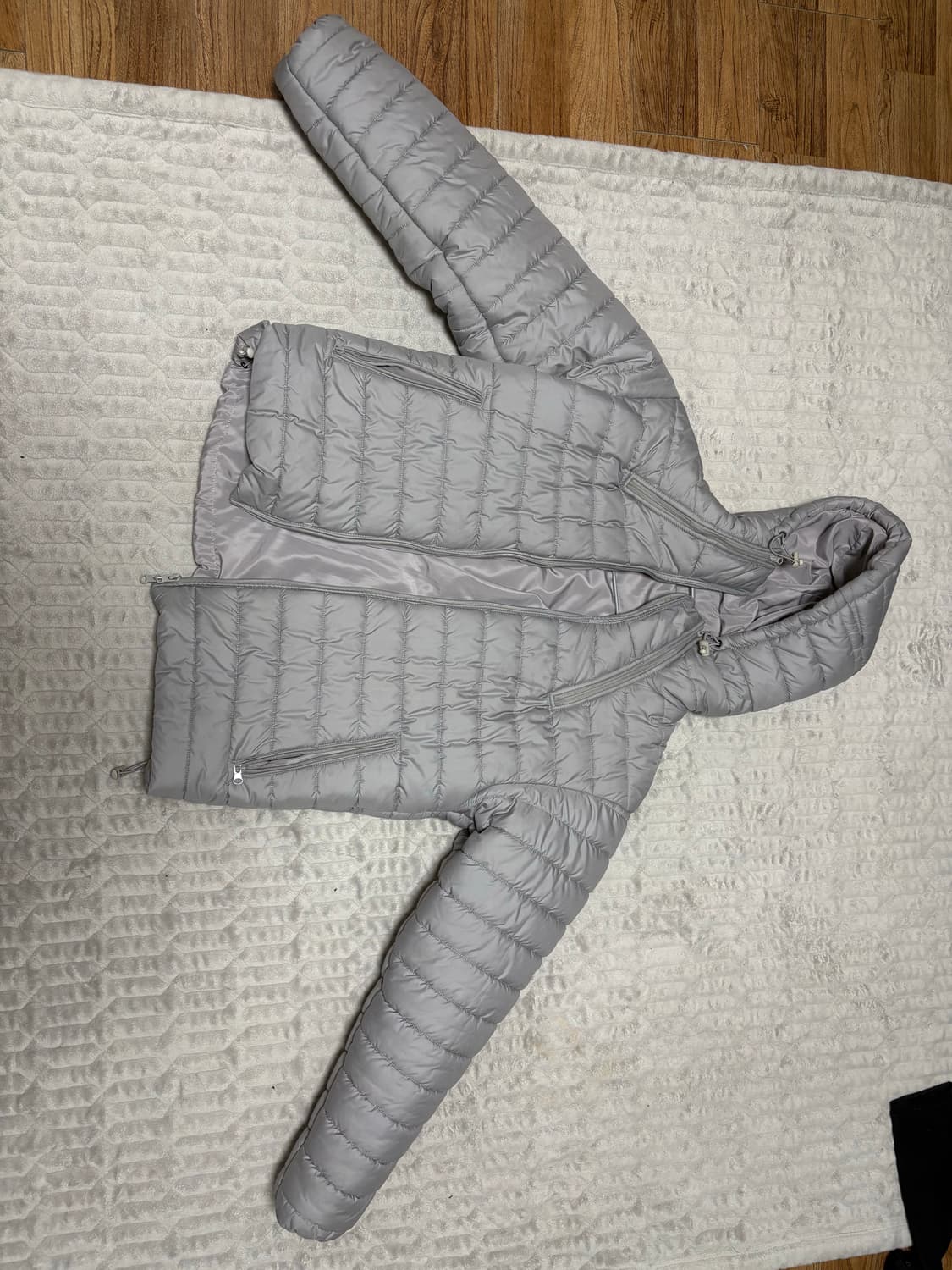 경량패딩 판매합니다 상품이미지1