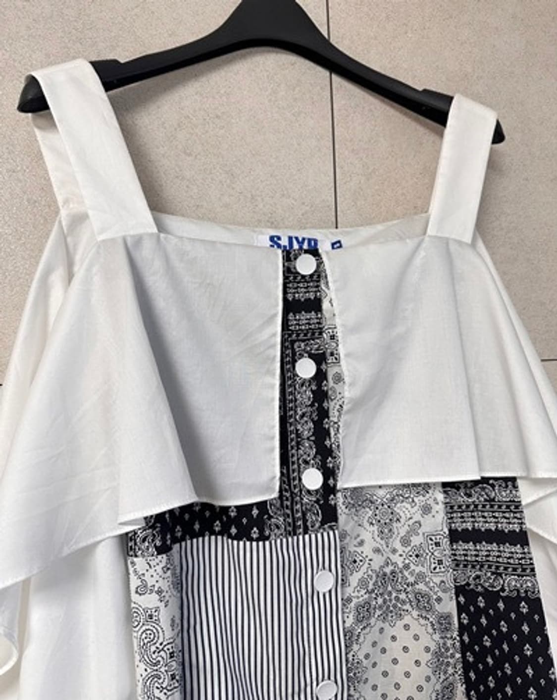 새) SJYP 페이즐리 오프숄더   상품이미지2