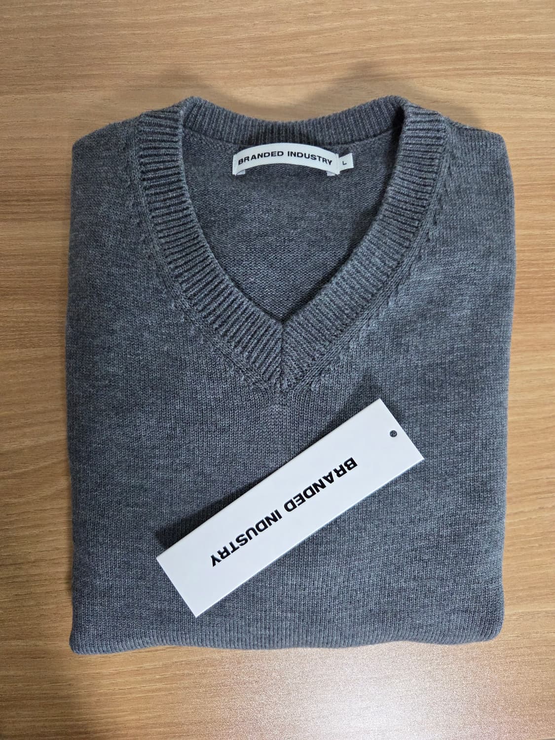 브랜디드 / 클라우드 슈퍼파인 V-NECK 니트 / 차콜 L 상품이미지2