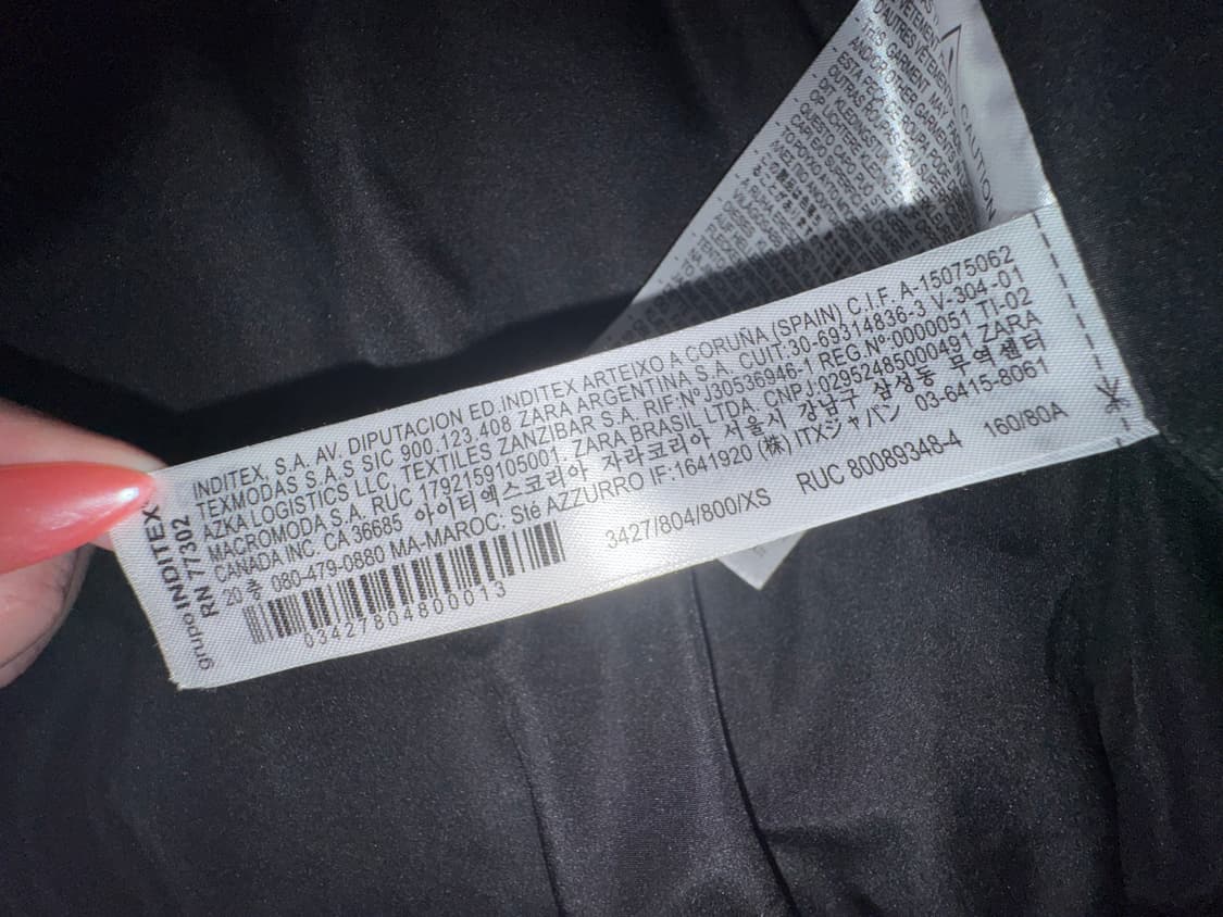 자라zara 페이크 레더 패딩 점퍼 판매합니다 상품이미지2