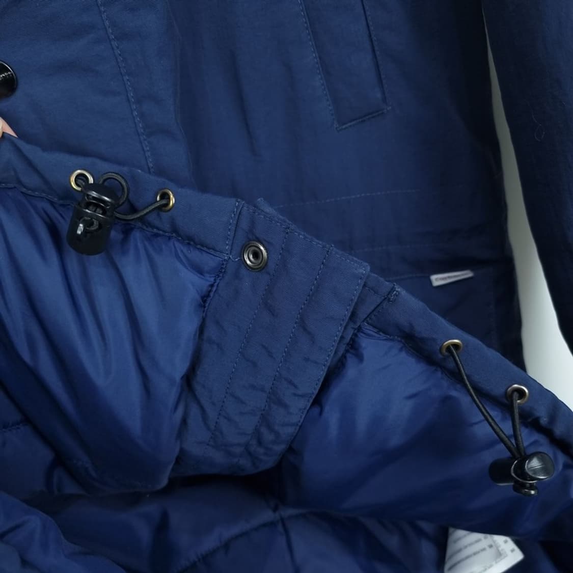 [칼하트] 로고 패치 앵커리지 야상 패딩 네이비 M17979 상품이미지6