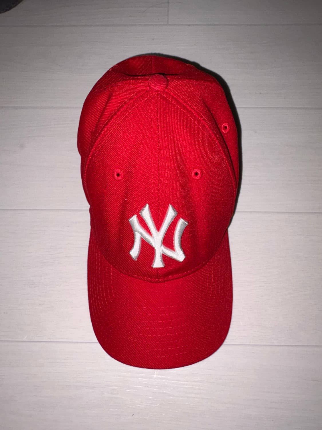 뉴에라 레드볼캡 상품이미지1