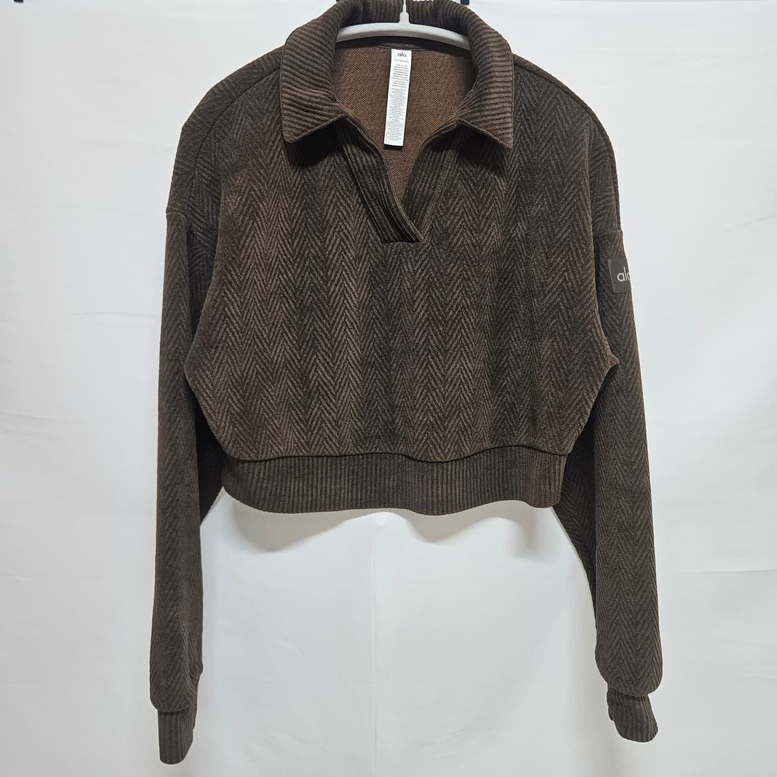 XS 알로 요가 alo 코듀로이 카라 크롭 맨투맨 상품이미지1