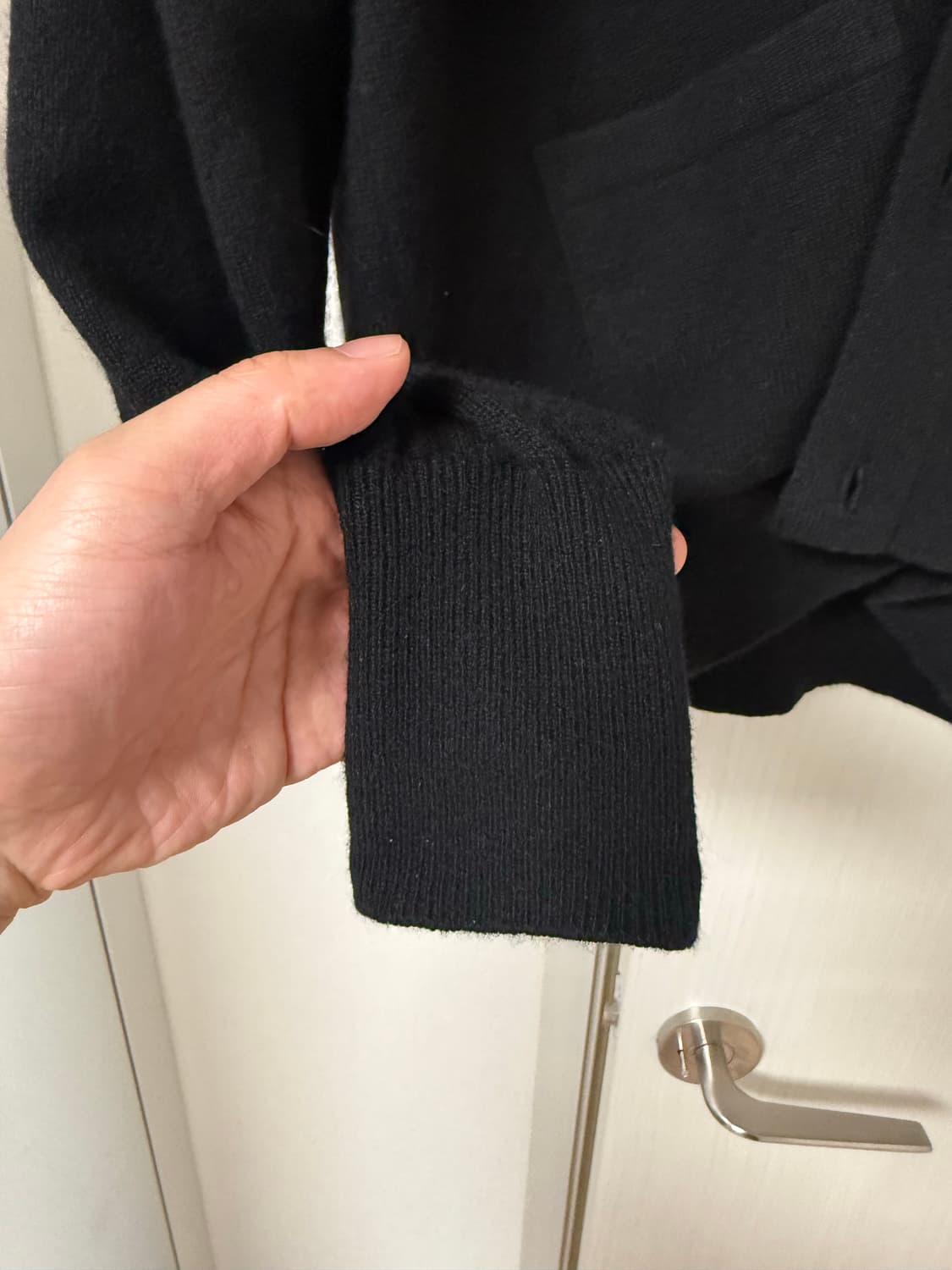 [3] 헤릴 골든캐시미어 가디건 블랙  상품이미지5