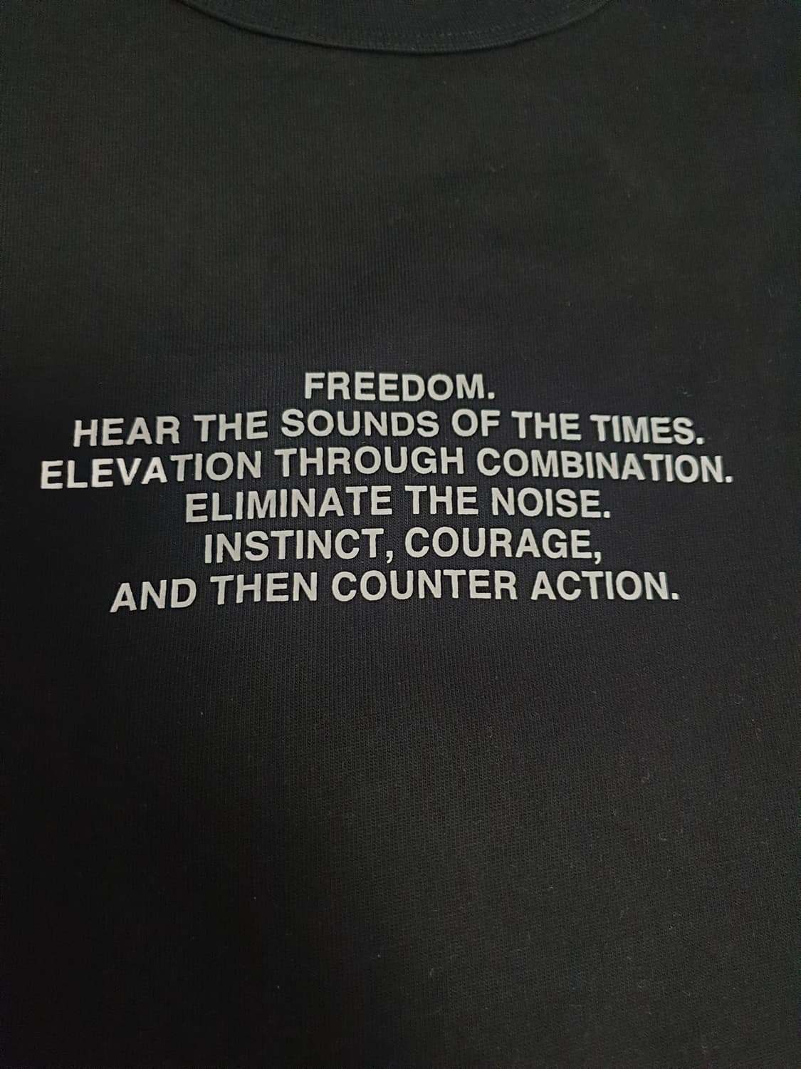 (단종매물) GU 언더커버 그래픽 프린팅 컷라인 롱슬리브 블랙 (XL) 상품이미지4