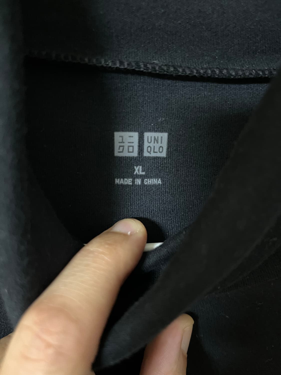 [XL] 유니클로 소프트 터치 터틀넥 롱슬리브 블랙 상품이미지2