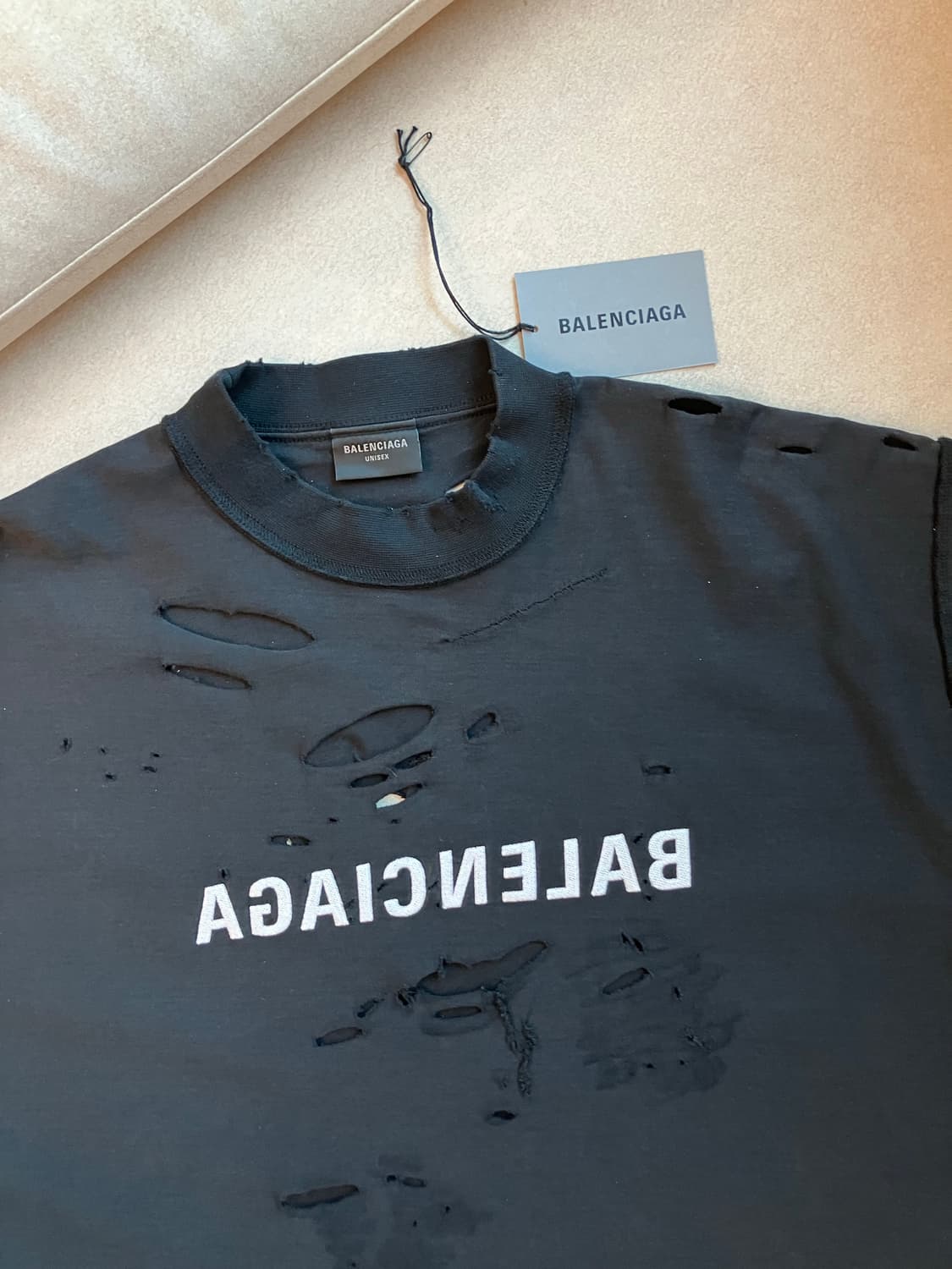 Balenciaga inside out distressed tee 상품이미지3