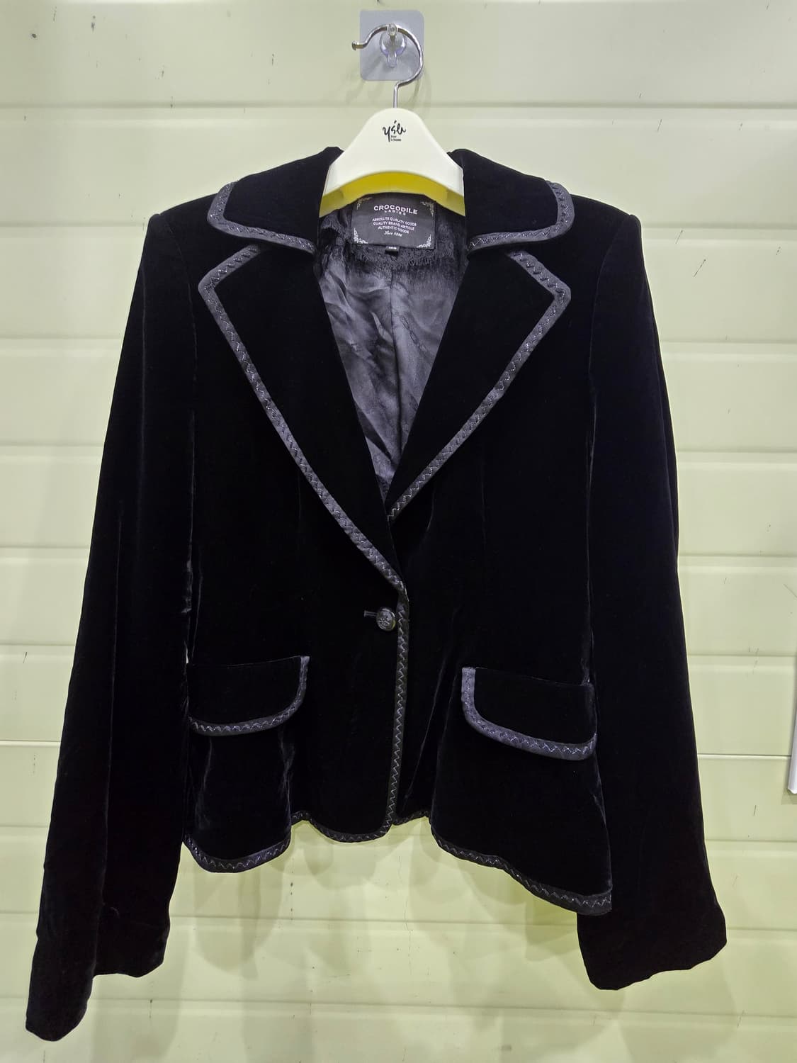 크로커다일 레이디스 벨벳 자켓 블랙 100 상품이미지1