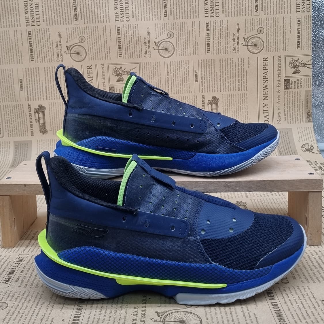 언더아머 커리7 농구화270 상품이미지1