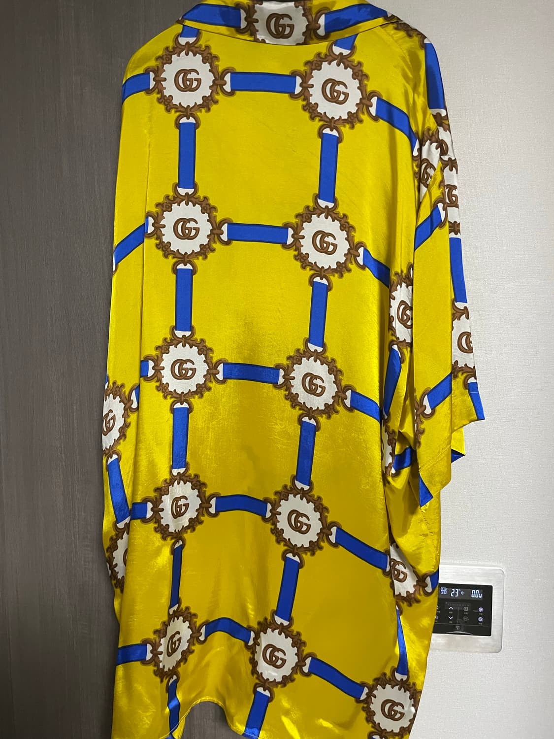 구찌 남성 옐로우 실크 셔츠 44사이즈 상품이미지2