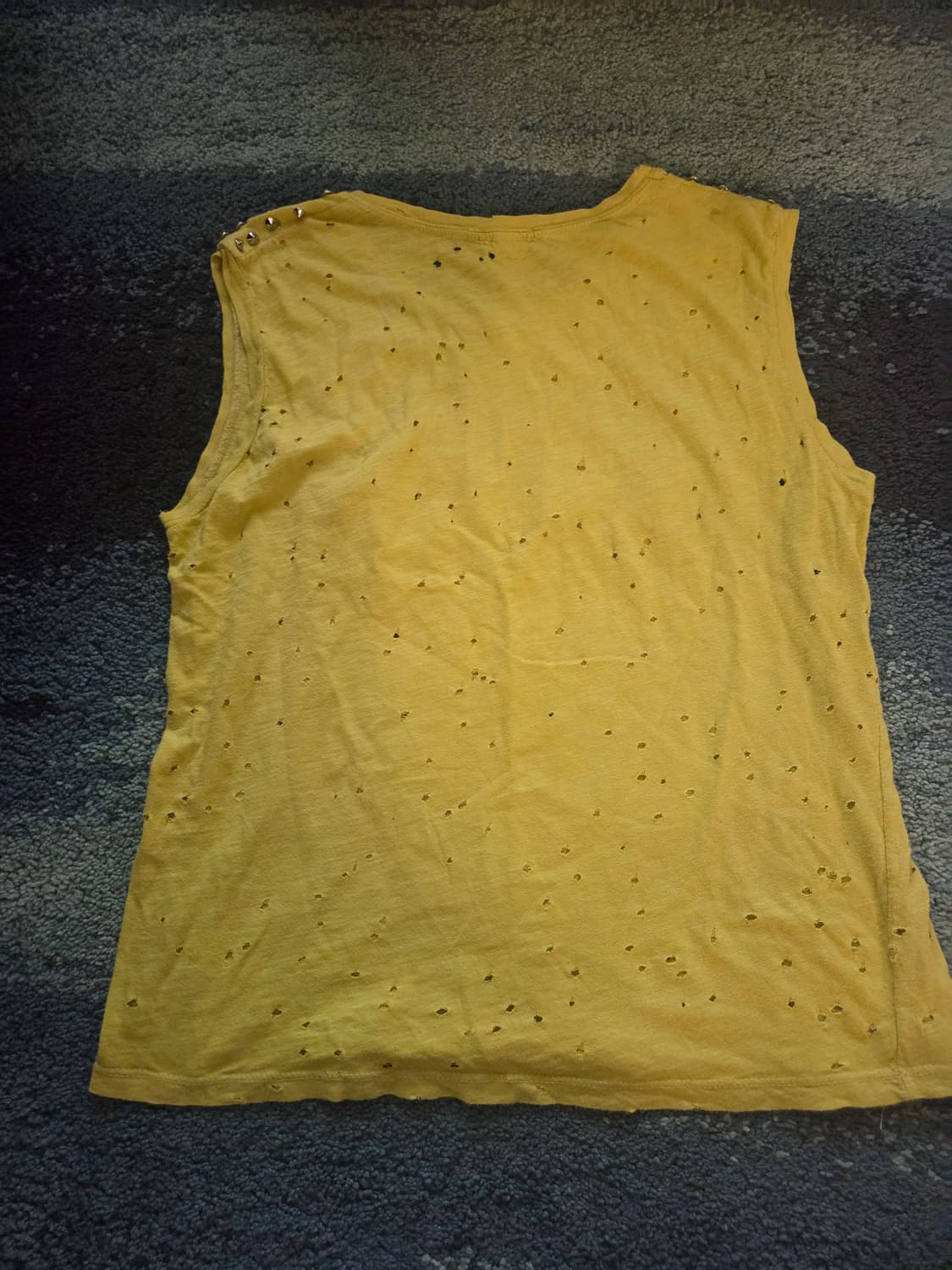 택포)빈티지 디스트로이드 구멍송송치즈무드 y2k힙티지  어깨 못 나시 상품이미지2