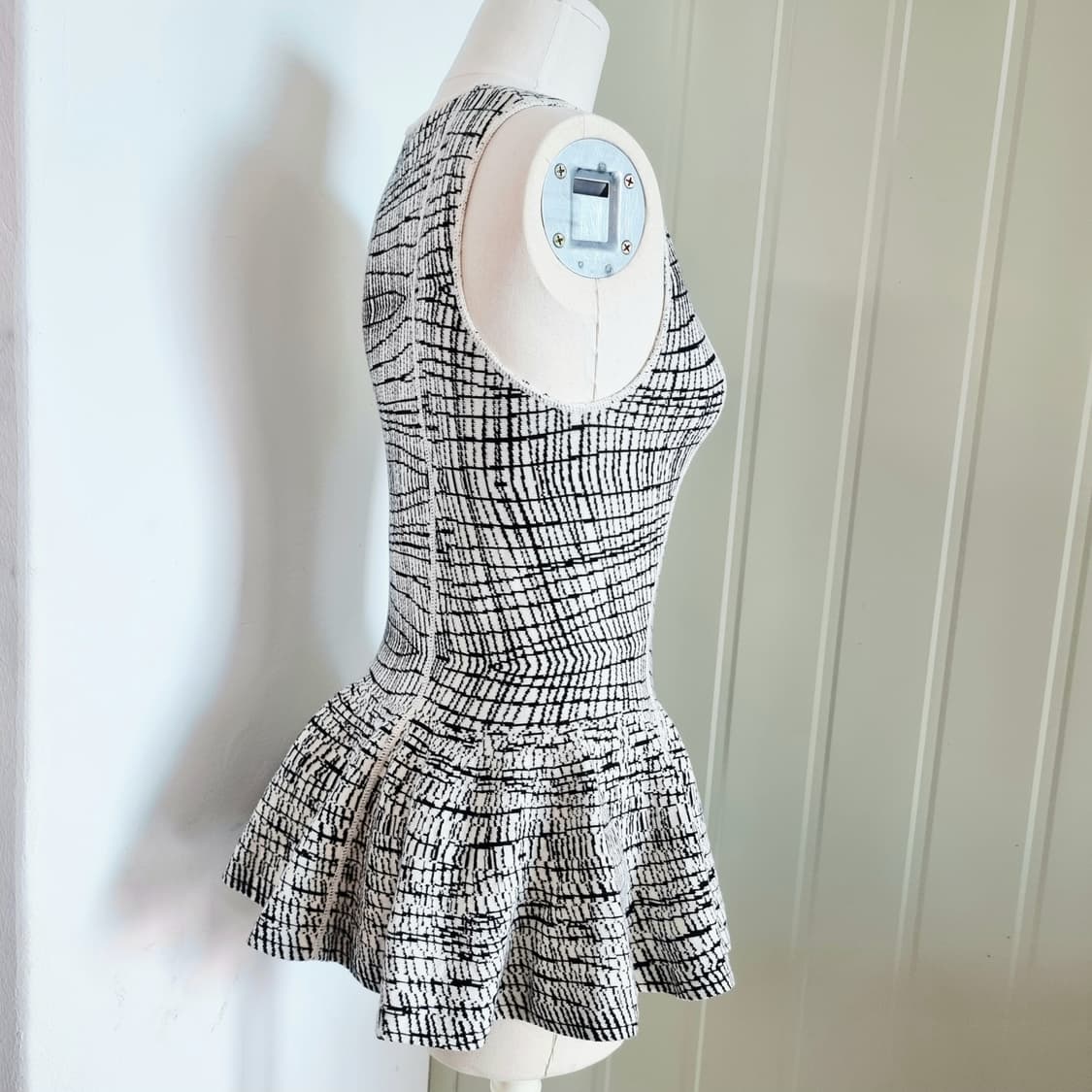 KENZO 겐조 슬리브리스 니트 블라우스 (44-날씬55) 상태최상 상품이미지3