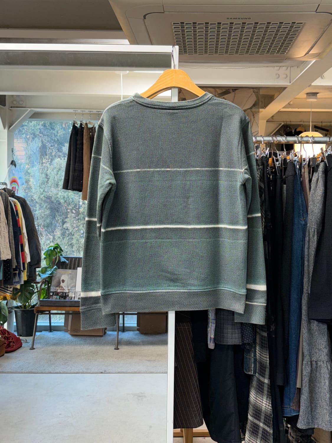 라코스테 빈티지 그래픽 스웻셔츠 상품이미지2