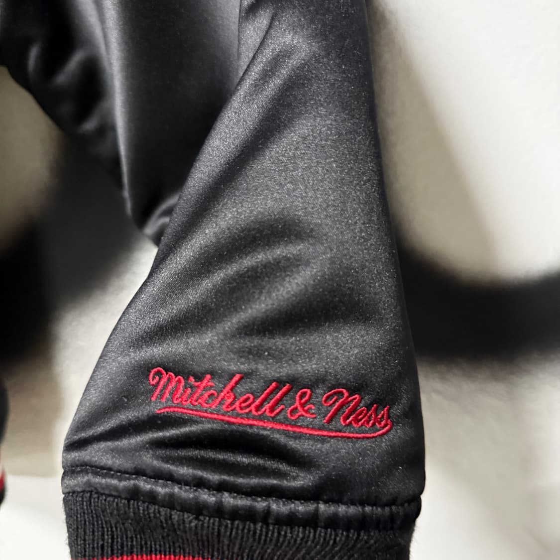 SS21 슈프림 x 미첼 앤 네스 새틴 바시티 자켓 상품이미지6